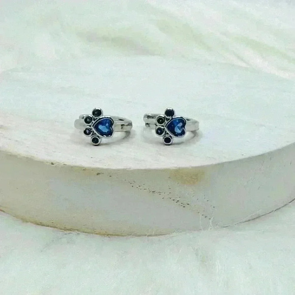 Paw Print Zircon Hoop Earrings in Blue - Picture 4 of 5